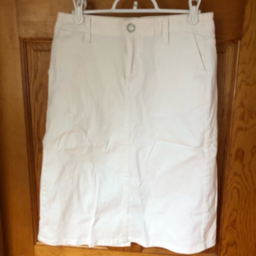 Gap white Jean skirt, Size 0-2